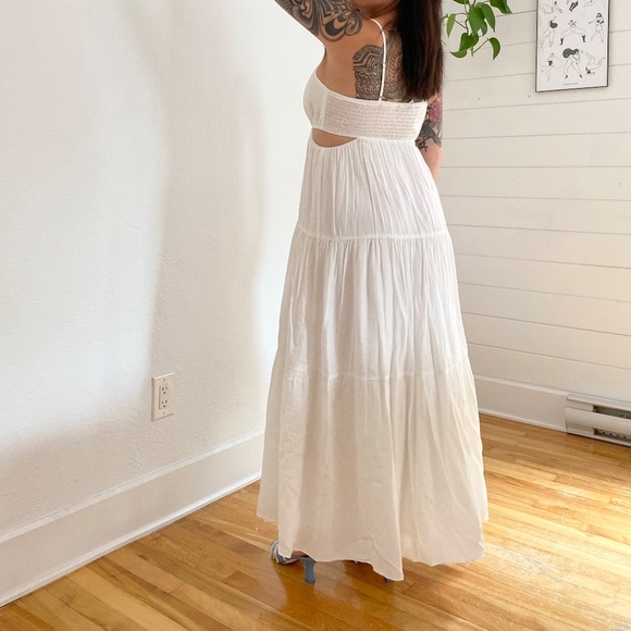 And now this cut out maxi dress - Picture 2 of 6